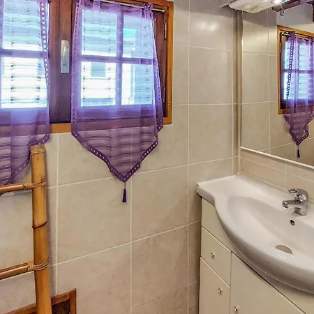 2 Bedroom In 펜션 아스떼